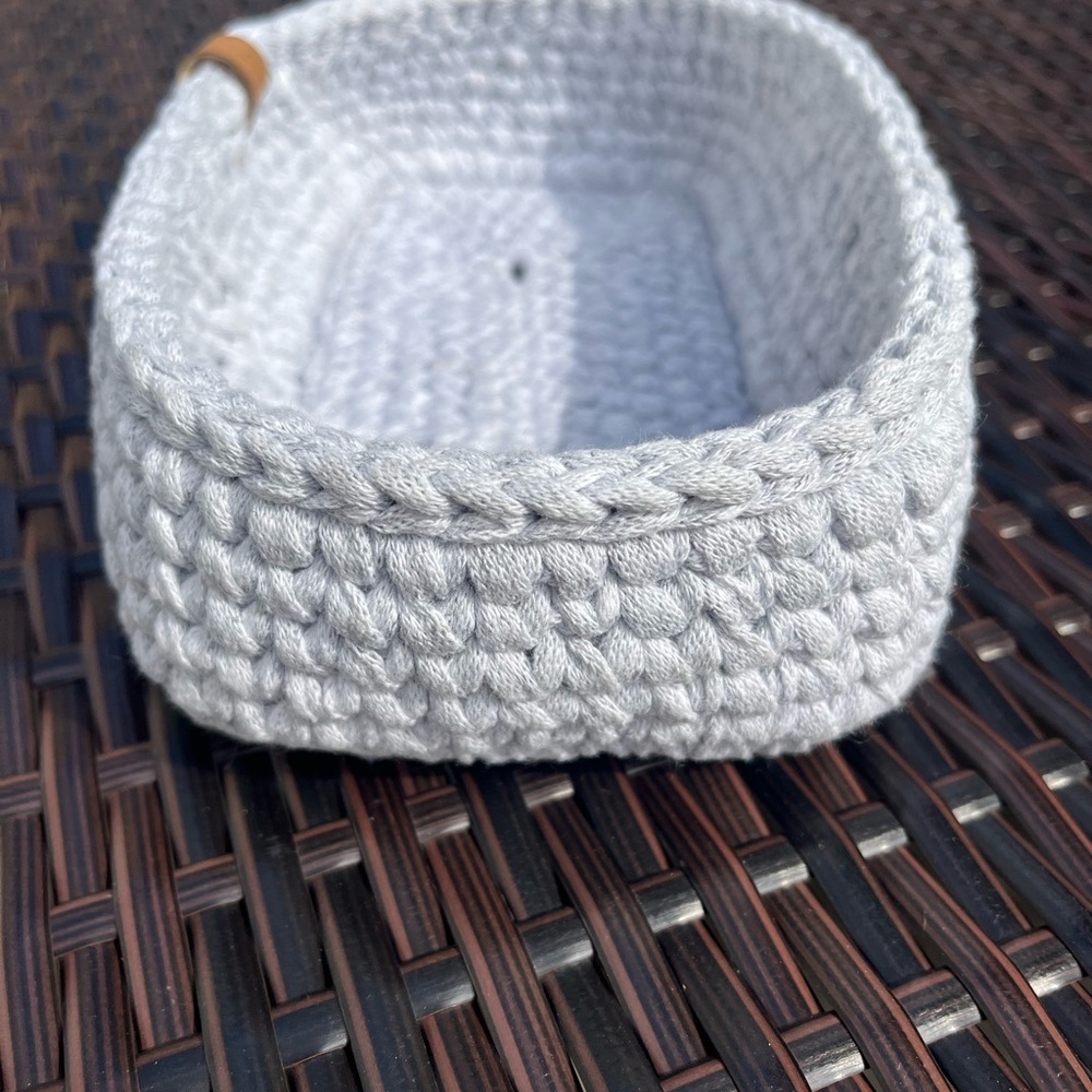 Gray Knitted Basket - Picture 4 of 8